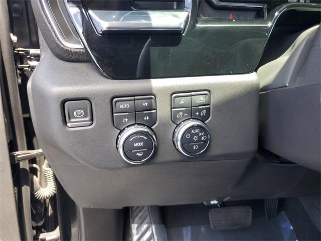 Photo of 2023 Onyx Black GMC Sierra 1500