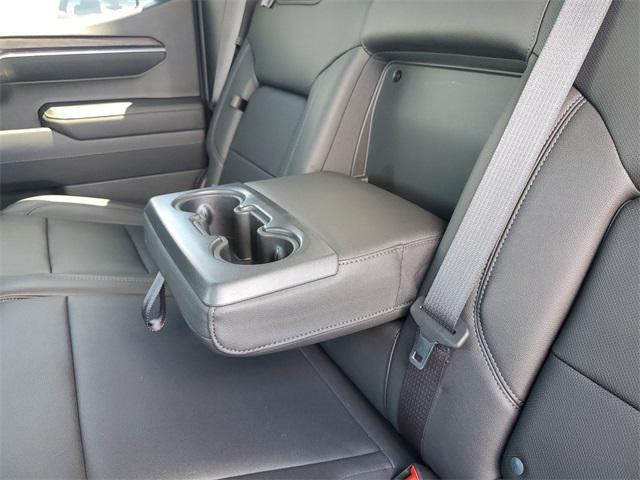 Photo of 2023 Onyx Black GMC Sierra 1500