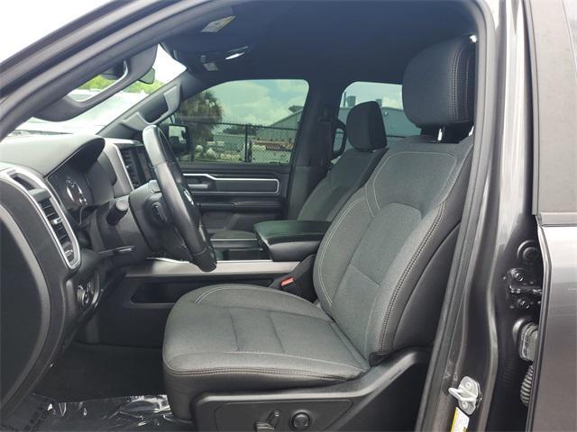 Photo of 2022 Granite Crystal Metallic Clearcoat RAM 1500