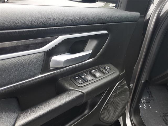Photo of 2022 Granite Crystal Metallic Clearcoat RAM 1500