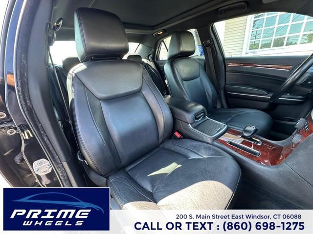 Photo of 2014 Gloss Black Chrysler 300