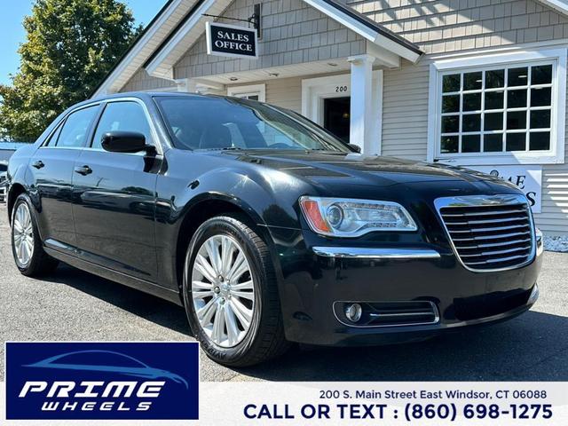 Photo of 2014 Gloss Black Chrysler 300