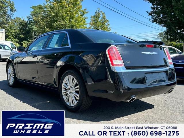 Photo of 2014 Gloss Black Chrysler 300