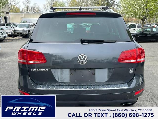 Photo of 2013 Galapagos Gray Metallic Volkswagen Touareg
