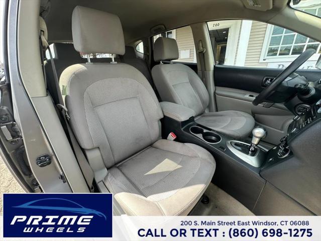 Photo of 2013 Platinum Graphite Metallic Nissan Rogue