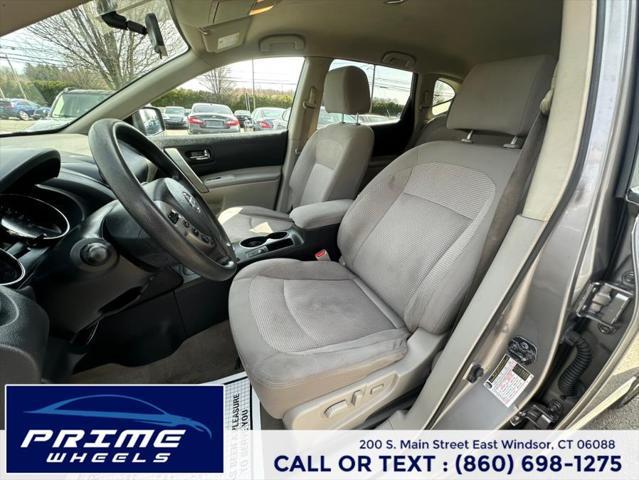 Photo of 2013 Platinum Graphite Metallic Nissan Rogue