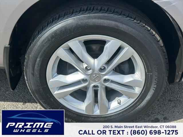 Photo of 2013 Platinum Graphite Metallic Nissan Rogue