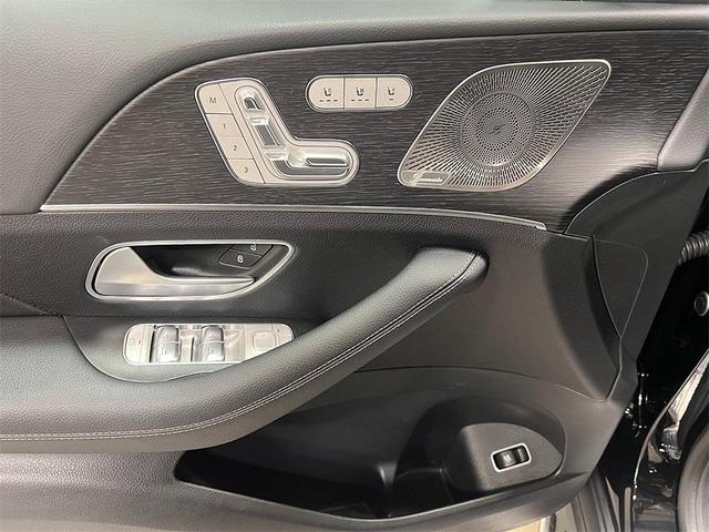 Photo of 2025 Black Mercedes-Benz GLS 450