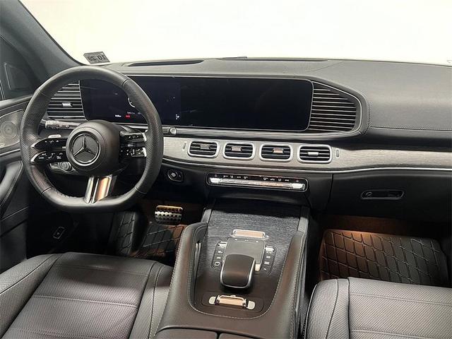 Photo of 2025 Black Mercedes-Benz GLS 450