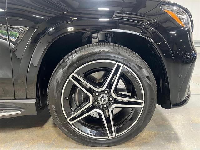 Photo of 2025 Black Mercedes-Benz GLS 450