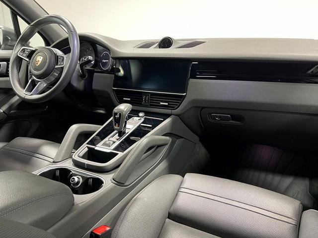 Photo of 2020 Gray Porsche Cayenne