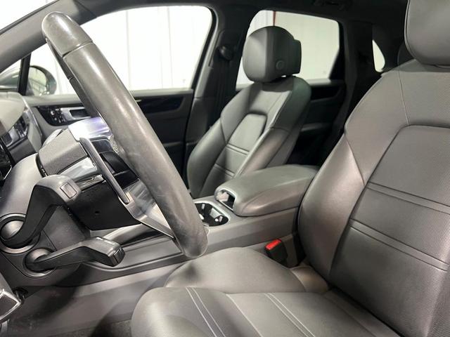 Photo of 2020 Gray Porsche Cayenne