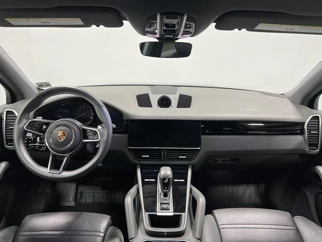 Photo of 2020 Gray Porsche Cayenne