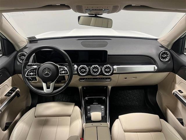 Photo of 2021 Polar White Mercedes-Benz GLB 250