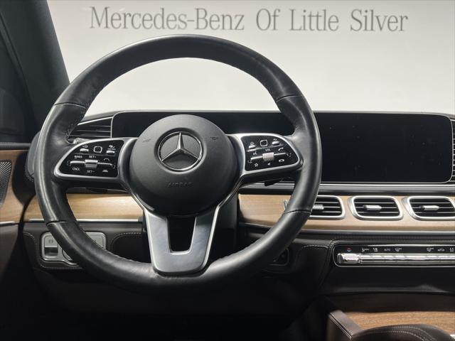 Photo of 2022 Black Mercedes-Benz GLS 450