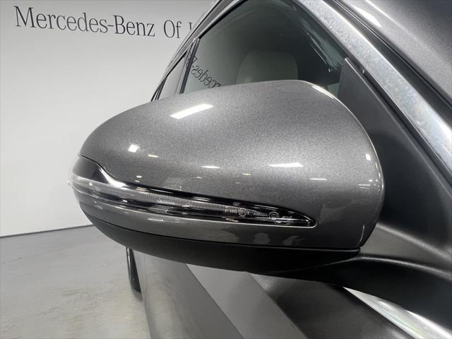 Photo of 2022 Mountain Gray Metallic Mercedes-Benz GLB 250