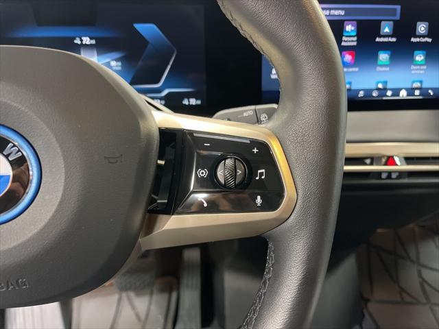 Photo of 2024 Oxide Gray Metallic BMW iX