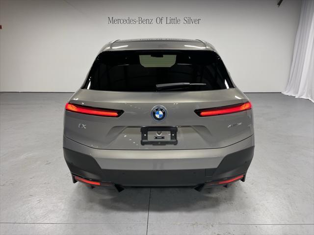 Photo of 2024 Oxide Gray Metallic BMW iX