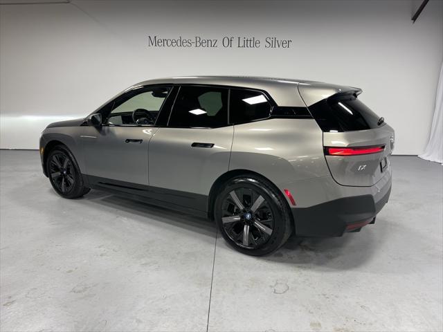 Photo of 2024 Oxide Gray Metallic BMW iX