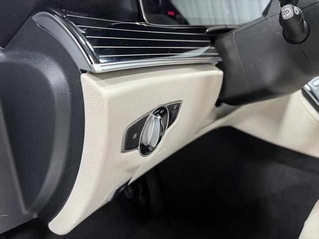 Photo of 2023 Polar White Mercedes-Benz E-Class