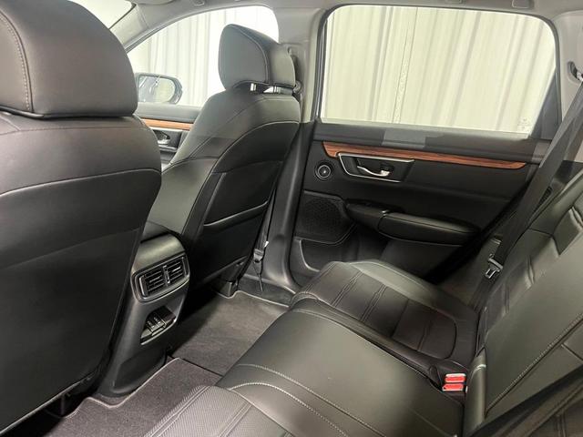Photo of 2022 Gray Honda CR-V Hybrid