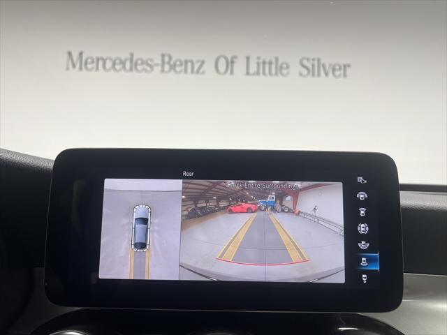 Photo of 2022 Black Mercedes-Benz GLC 300
