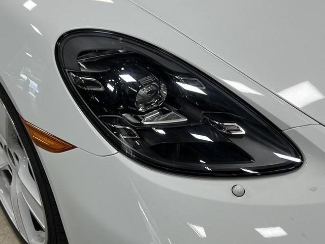 Photo of 2023 White Porsche 718 Boxster