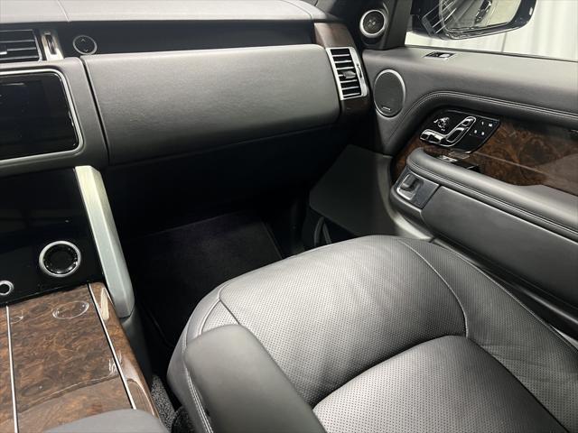 Photo of 2021 Black Land Rover Range Rover