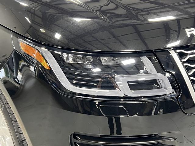 Photo of 2021 Black Land Rover Range Rover