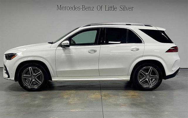 Photo of 2025 Polar White Mercedes-Benz GLE 450