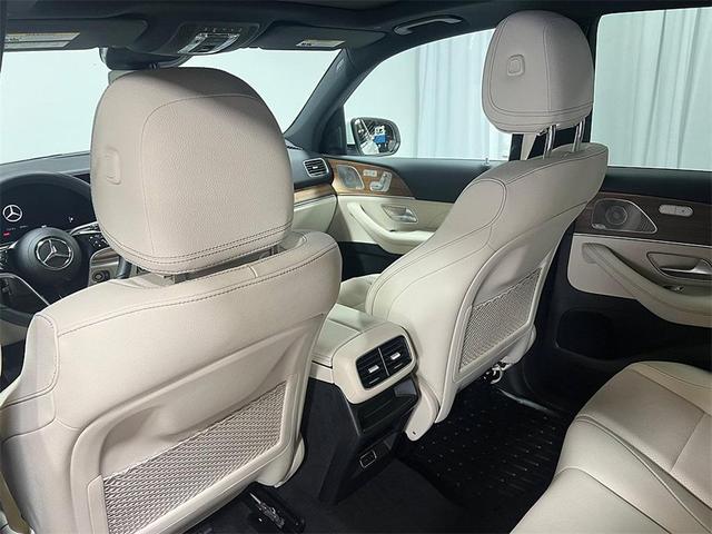 Photo of 2025 Polar White Mercedes-Benz GLE 450