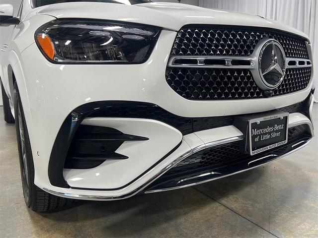 Photo of 2025 Polar White Mercedes-Benz GLE 450