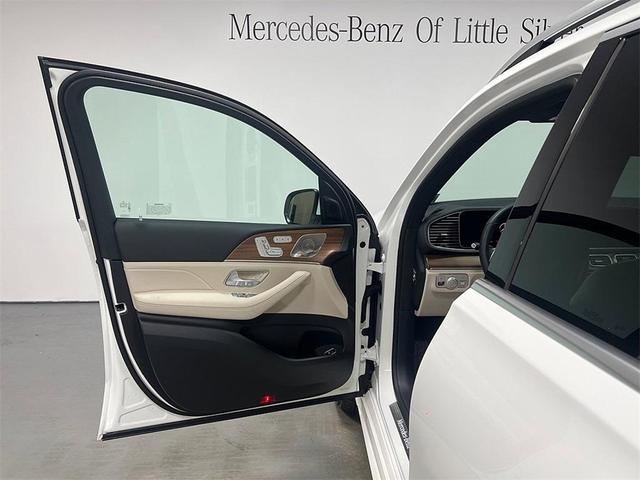 Photo of 2025 Polar White Mercedes-Benz GLE 450