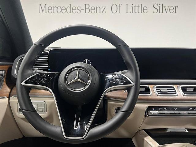 Photo of 2025 Polar White Mercedes-Benz GLE 450