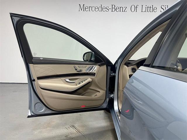 Photo of 2019 Silver Mercedes-Benz S-Class