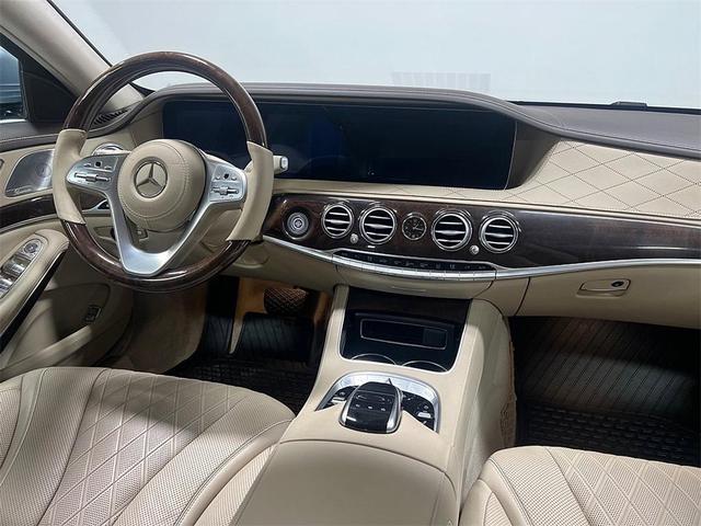 Photo of 2019 Silver Mercedes-Benz S-Class
