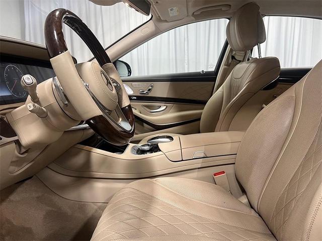 Photo of 2019 Silver Mercedes-Benz S-Class