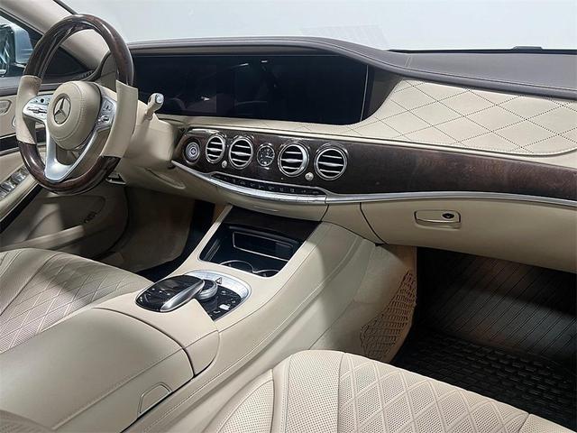 Photo of 2019 Silver Mercedes-Benz S-Class