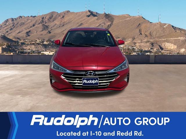 Photo of 2020 Scarlet Red Pearl Hyundai ELANTRA