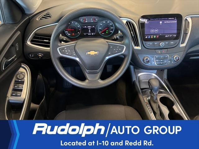 Photo of 2023 Summit White Chevrolet Malibu