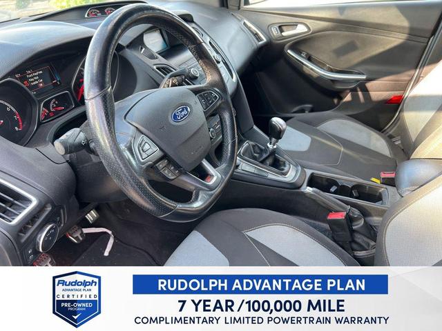 Photo of 2018 Oxford White Ford Focus ST