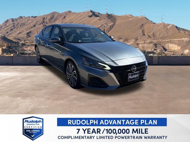 Photo of 2023 Gun Metallic Nissan Altima