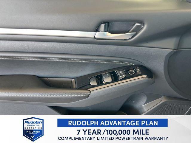 Photo of 2023 Gun Metallic Nissan Altima