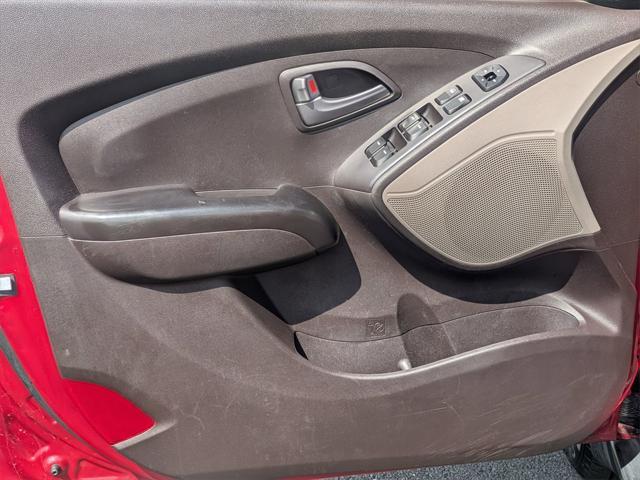 Photo of 2014 Garnet Red Hyundai TUCSON