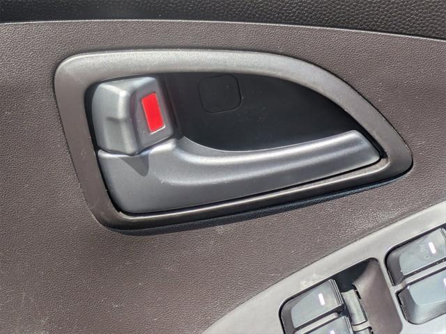 Photo of 2014 Garnet Red Hyundai TUCSON