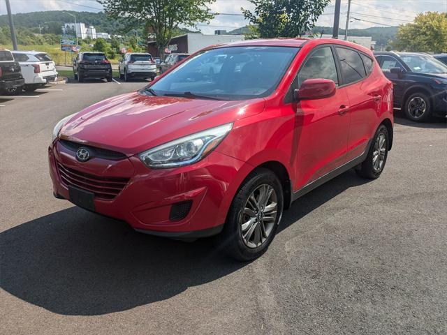 Photo of 2014 Garnet Red Hyundai TUCSON