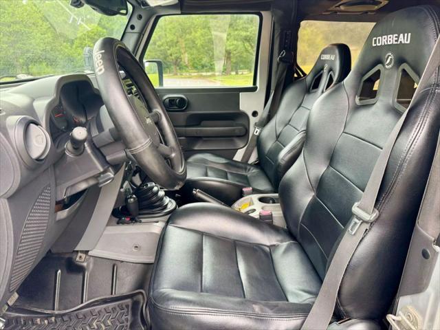 Photo of 2007 Silver Jeep Wrangler