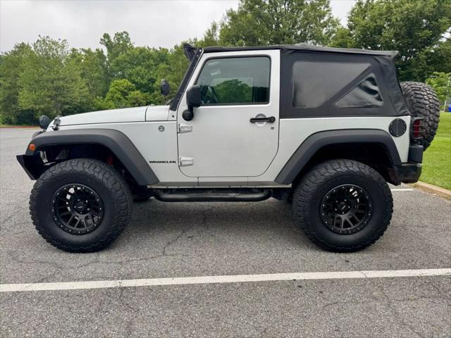 Photo of 2007 Silver Jeep Wrangler