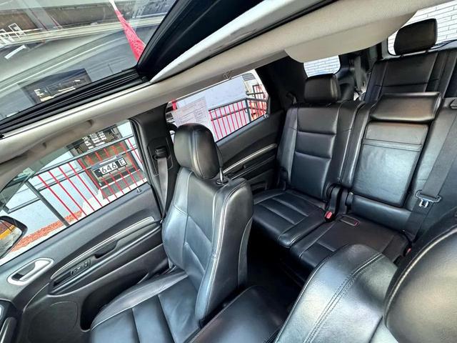 Photo of 2019 DB Black Clearcoat Dodge Durango
