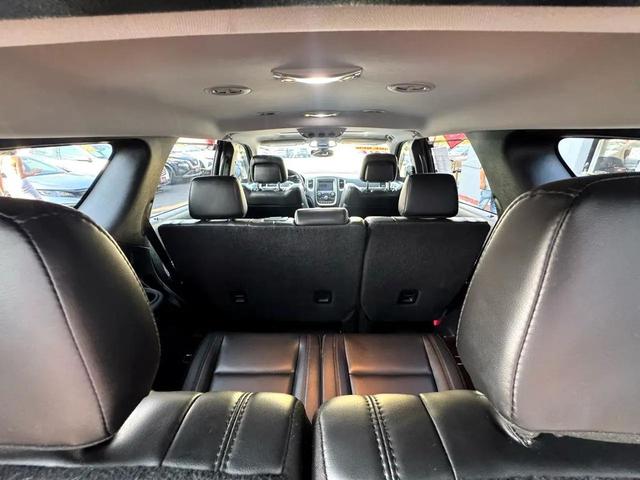 Photo of 2019 DB Black Clearcoat Dodge Durango